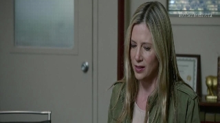 Под листьями