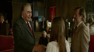 Стооднолетний старик, который не заплатил и исчез