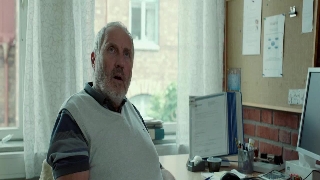 Стооднолетний старик, который не заплатил и исчез