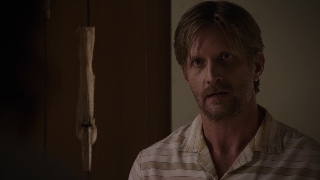 Трагедия в Уэйко - 1 сезон - 6 серия